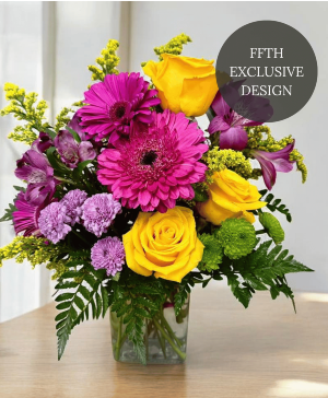 Friendly Hello Flower Arrangement