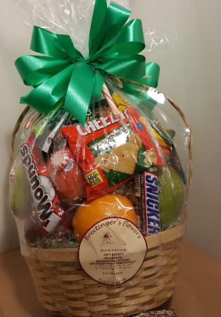 Thoughtful Gestures Family Fruit & Snack Basket