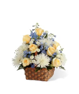 FTD Heavenly Scented Bouquet Basket Arrangement 
