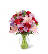 FTD Irresistible Love Vase Arrangement 