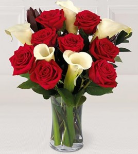 FTD Memorable Moments vased fresh roses and callas