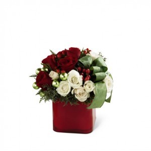 FTD Merry & Bright Bouquet B14-4356