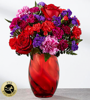  FTD Sweethearts Bouquet  Vased Fresh Flowers