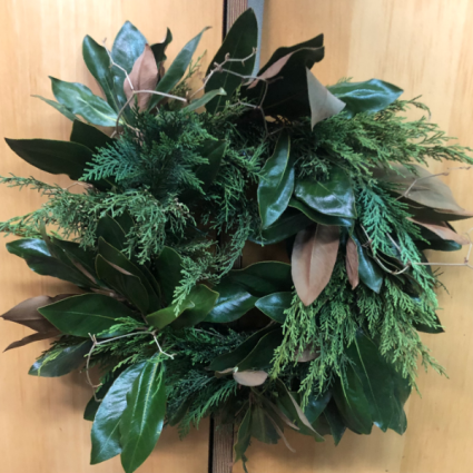 Full and Fresh Green Wreath 