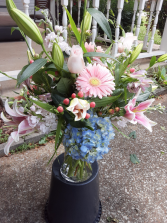 fun little splash of soft color vase mix