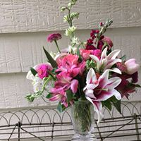 Fun with Flowers vase arrangemant