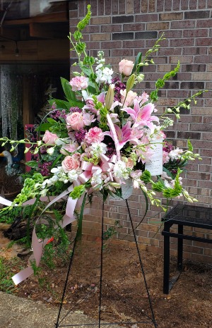 Garden Basket Standing Spray 