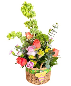 Garden Bee Basket Arrangement