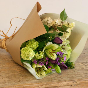 Garden cut bouquet English Garden look in Ozone Park, NY | Heavenly Florist Garden cut bouquet English Garden look in Ozone Park, NY | Heavenly Florist