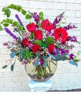 Garden Euro  Valentine Mixed Arrangement 