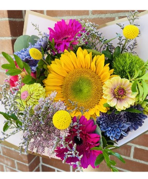 Garden Fresh Hand-tied Bouquet 