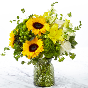GARDEN GROWN GREEN VASE BOQUET