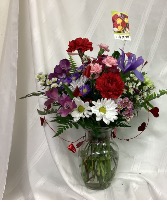 Garden of Love Valentines Day Arrangement Fresh Fowers