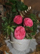 Garden Rose Centerpiece Wedding Flowers