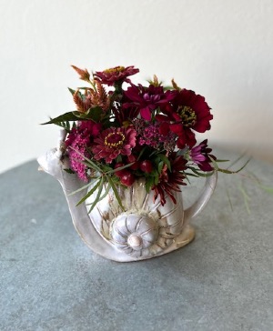 Garden Snail Pitcher 