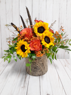 Gardener In Love Country in Miami, FL | Greensical Flowers Gifts & Decor Gardener In Love Country in Miami, FL | Greensical Flowers Gifts & Decor
