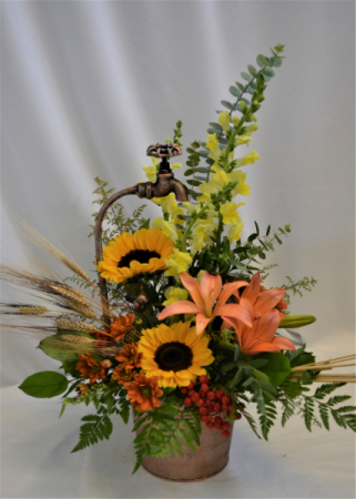 GARDENERS FALL HARVEST FRESH FLOWER ARRANGEMENT