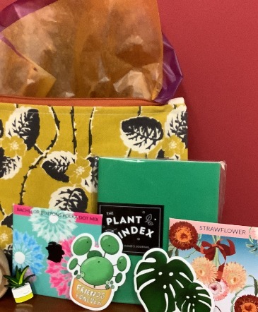 Gardener's Delight Gift Set in Hardwick, VT | THE FLOWER BASKET Gardener's Delight Gift Set in Hardwick, VT | THE FLOWER BASKET