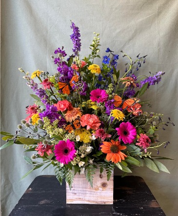 Gardener's Love  in La Grande, OR | FITZGERALD FLOWERS