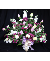 Gentle Beauty Vase Arrangement 