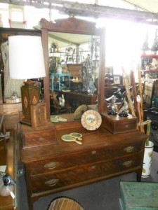 Gentlemens Dresser in Wickliffe, OH | WICKLIFFE FLOWER BARN Gentlemens Dresser in Wickliffe, OH | WICKLIFFE FLOWER BARN