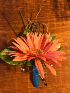 Gerber Time Boutonnieres