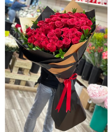 Giant Bouquet of Roses READ DESCRIPTION & SELECT YOUR OPTION in Tampa, FL | Flowers & Decor