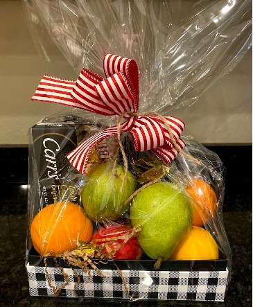Gift of Fruit, Crackers and Cheese in Highland, UT | The Painted Daisy Florist Gift of Fruit, Crackers and Cheese in Highland, UT | The Painted Daisy Florist