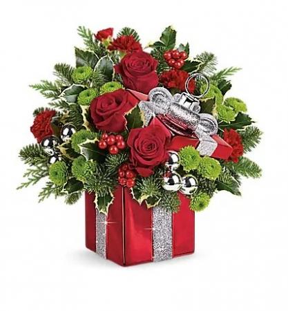 Gift Wrapped Bouquet Centerpiece