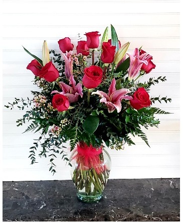 GINA'S Dz. RED ROSES AND STAR GAZERS EXCLUSIVELY AT MOM & POPS in Oxnard, CA | Mom and Pop Flower Shop GINA'S Dz. RED ROSES AND STAR GAZERS EXCLUSIVELY AT MOM & POPS in Oxnard, CA | Mom and Pop Flower Shop
