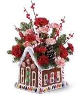 Gingerbread house arrangement 