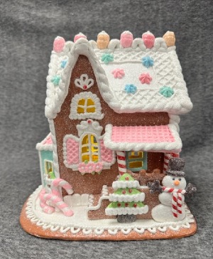GINGERBREAD HOUSE DECORATION