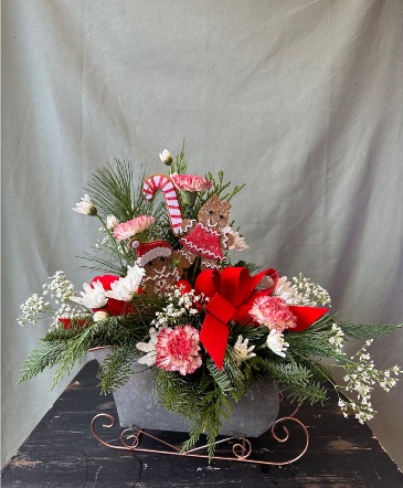 Gingerbread Sleigh Ride  in La Grande, OR | FITZGERALD FLOWERS