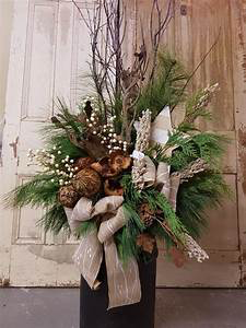 Glamorous Cedar Enchanted Design in Monument, CO | Enchanted Florist