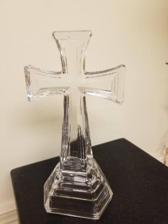 Glass cross 10