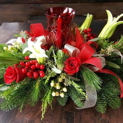 Glory On Christmas Centerpiece In Beaumont Tx Petals Florist