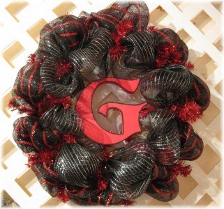 GO TEAM! Mesh Wreath Design by Buds 'n Bows