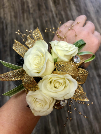 flower wristlet