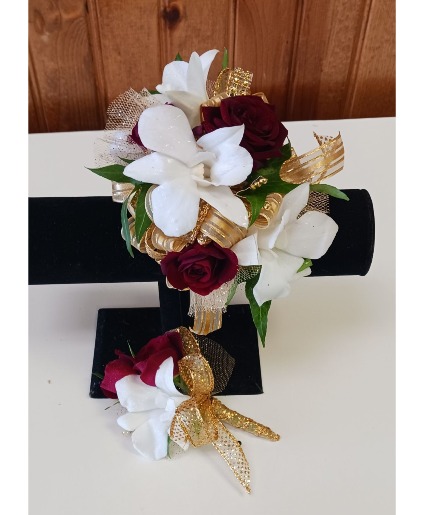 Gold Glitz Corsage And Boutonniere