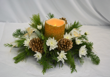 GOLDEN GLOW CENTER PIECE Fresh Arrangement