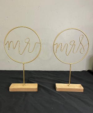 Golden Mr & Mrs 