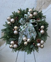 Golden Pincones Fresh Greens Christmas Wreath 