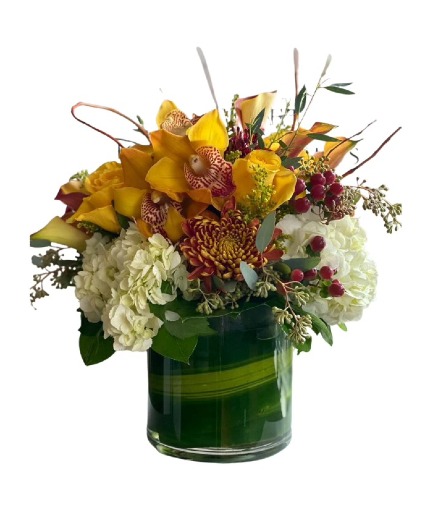 GOLDEN WISHES WHITE AND YELLOW MIX ARRANGEMENT