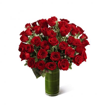 Gourges Red Roses Gift Luxury Arrangement