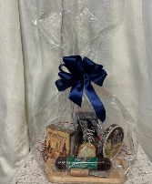Gourmet Snack Basket Cheese, meat and crackers 