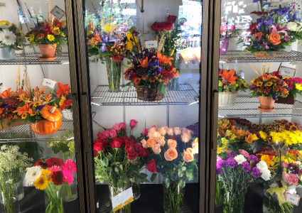 Fresh pre-made Arrangements