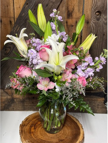 Grace in Bloom Flower Arrangement in Moncks Corner, SC | Mama and Me Flowershack