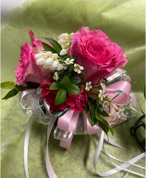 Grace Wristlet Corsage Wristlet Corsage