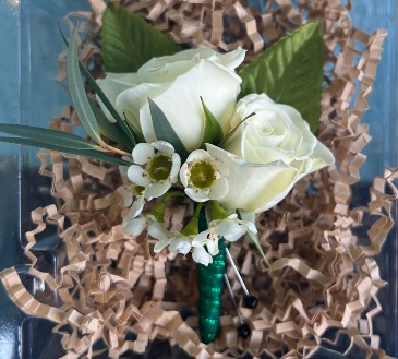 Graceful Green Boutonniere   in Mcminnville, OR | POSEYLAND FLORIST