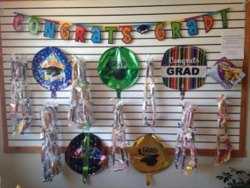 GRAD GEAR CANDI LEIS, MYLAR BALLOONS, LATEX BALLOONS in Richland, WA | ARLENE'S FLOWERS AND GIFTS